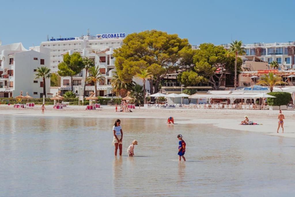 Tranquilo apartamento con vistas al mar. Puerto de Alcúdia Exterior foto